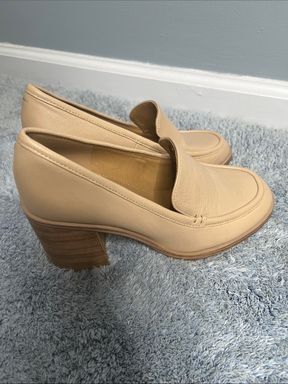 Leather Loafers Block Stacked Heel Crown Vintage Style Caitlun Size 6.5